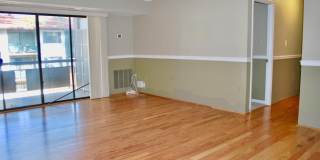 2850 DOVER Lane Gallery 2