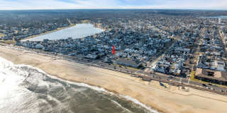 100 18th Avenue Gallery 24