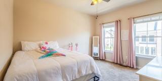 Stunning One Loudoun Townhome – 3BR / 3.5BA in Prime Ashburn Location – Available May 1 Gallery 23