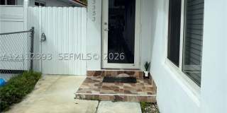 3351 SW 24th Ter Gallery 1
