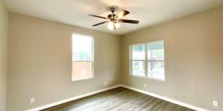Move-In Ready 3BD/2BA – Laminate Floors, Fenced Yard & Prime Location! ACCEPTS SECTION 8 Gallery 10