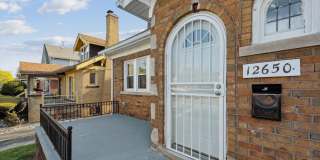 3 bedroom 2 bath $1375 3 bedroom 2 bath $1375 Gallery 3