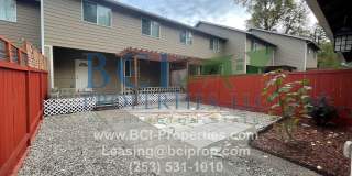 Beautiful 3 Bedroom House in Puyallup Available July 1, 2026! Gallery 1