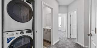 BRAND NEW Townhome located in Westside Bend! MUST SEE! Gallery 17