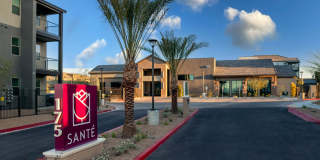 Santé Gallery 1