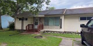 6010 Southcrest Rd- SPACIOUS 3 bedroom Home W/Central Air! *Upcoming* (NOT YET SHOWABLE) 6010 Southcrest Rd- SPACIOUS 3 bedroom Home W/Central Air! *Upcoming* (NOT YET SHOWABLE) Gallery 1