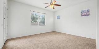 1133 E Buckingham Avenue Gallery 11