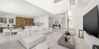 1201 West 47th Street Gallery 8