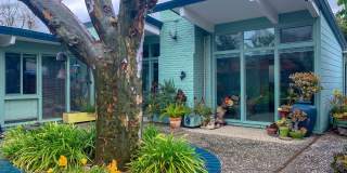 Custom Designed Modern 3 Bedroom Eicher in Palo Alto! Gallery 1
