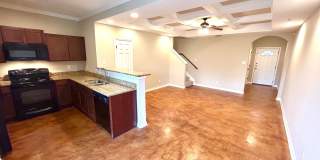 *MOVE IN SPECIAL* Updated 3BD/2.5BA Two-Story Duplex with New Carpet & Fenced Yard! Gallery 7