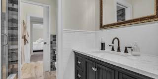 502 Brighton Avenue Gallery 30