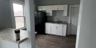 1507 North Salina Street - 3 Gallery 15