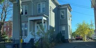 2 Bed / 1 Bath First-Floor Rental – Available ASAP Gallery 1