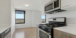 251 Dekalb Gallery 7