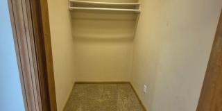 Cozy 4 Bedroom Kettering Home Gallery 6