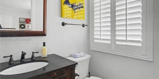 2270 NE 68th St Gallery 17