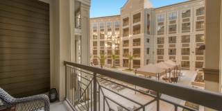 The Hamilton Gallery 15