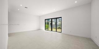 5718 Ashwood Cir W Gallery 59