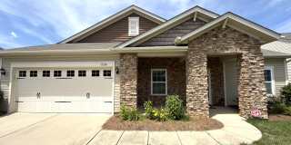Spacious Home in Creekshire Village! Gallery 1