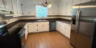 Great Location in Greenville 3 Bedroom 1.5 Bath  Minutes from Downtown!! Gallery 7