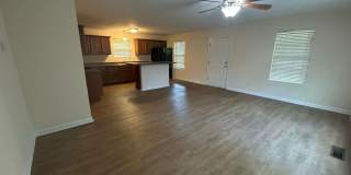 PRE-LEASING FOR AUGUST 2026! Gallery 4