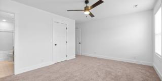 Large 2 Bedroom Luxury Townhome For Rent Near Billy Dunlop Park! Gallery 12
