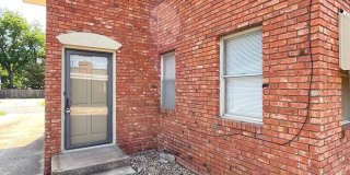3617 1/2 North Drexel Boulevard Gallery 1