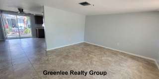 Spacious 2 Bed/ 1 Bath Triplex Apt. Trash and Lawn Included! Gallery 6