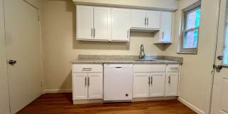 Beautiful 3-Bedroom Duplex in Castle Shannon! Back Yard, Central A/C & More! Call Today! Gallery 2