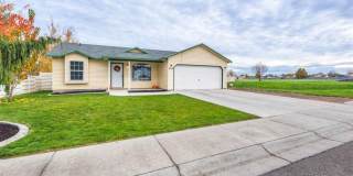 Introducing a charming single level 3 bedroom, 2 bath home for rent in Caldwell, ID. Gallery 1
