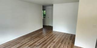 3bed 2.5 bath Silverdale Rejuvinated Townhouse Gallery 23