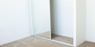 2 BR/ 1 Bath Low- rise Apartment Gallery 3