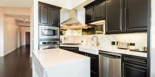 Fully Furnished High Rise with Wynn Golf Course Views! Gallery 33