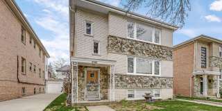 5740 N Lowell Avenue Gallery 4