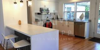 Updated 4BR with two living spaces in Hikes Point **Available Now** Gallery 7