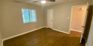 Oak Pointe Gallery 6