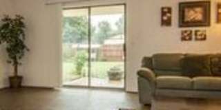 214 E 4th St Gallery 22