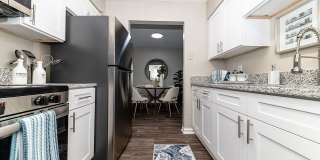 Hampton Creek Apartments Gallery 12