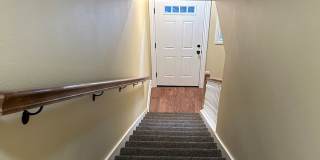 (919) Triplex Townhome - 2 Bed / 2.5 Bath w/Bonus Room Gallery 9
