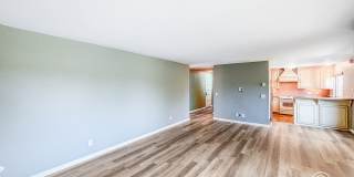 Spacious 2BD/2BA Condo in Hillcrest with Private Balcony, Community Pool & Tennis Court Gallery 8