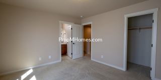 Three Bedroom Townhome in Great Canby Neighborhood! Gallery 9