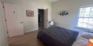 2420 Albion Street Gallery 13