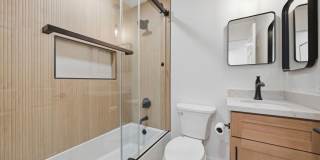 Flexible 5-Bedroom Home with BRAND NEW Designer Upgrades Gallery 16