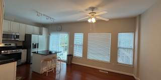 Beautifully Updated three-bedroom, 2.5-bath townhouse in Sterling, Va Gallery 8