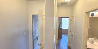 Fully Furnished/Unfurnished/Short Term/Long Term/ Vacation Rental Options Gallery 25