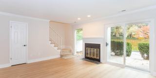 22 STONE MANOR Gallery 5
