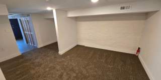 100 South Ellwood Avenue Gallery 22