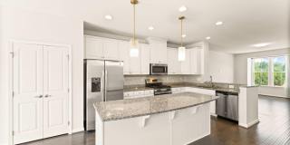 41715 MCMONAGLE Square Gallery 10