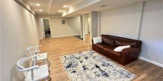 432 Jarrard Street Gallery 37