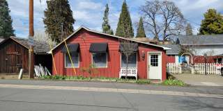 Commercial Lease Opportunity – Jacksonville, Oregon Gallery 1